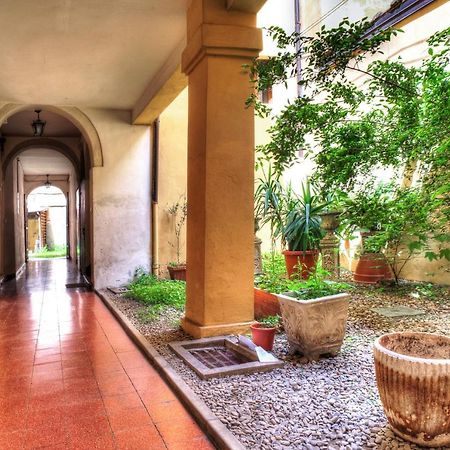 Bologna City Center Apartment By Wonderful Italy Buitenkant foto